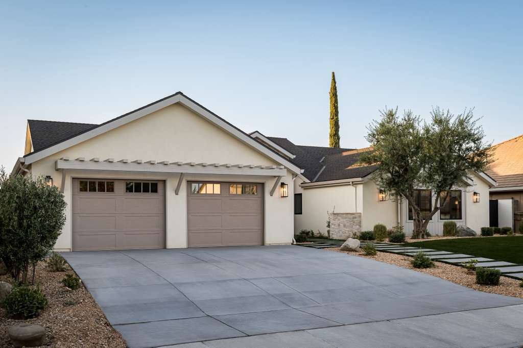 WhatsApp Image 2025-10-12 at 2.54.47 PM (1)